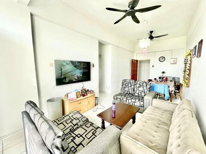 Kondominium untuk Dijual di Casa Mila Victoria - Shafiq Amerudin - Living Room - PropertyGuru.com.my