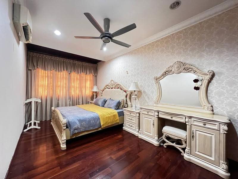 Rumah Berkembar untuk Dijual di Shah Alam (Selangor) - Haslin Saleh - Bedroom - PropertyGuru.com.my