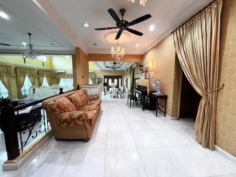 Rumah Berkembar untuk Dijual di Shah Alam (Selangor) - Haslin Saleh - Living Room - PropertyGuru.com.my