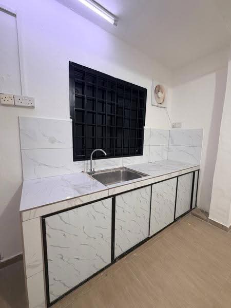 Rumah Teres 2-Tingkat untuk Dijual di Permas Jaya (Johor Bahru) - Elena Lim - Kitchen - PropertyGuru.com.my