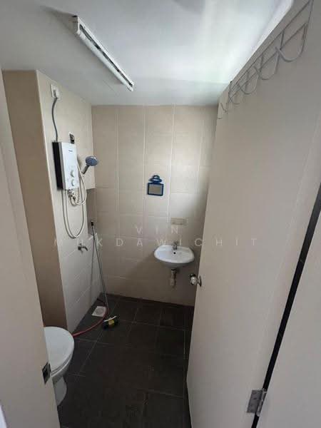 Pangsapuri untuk Disewa di Harmoni @ Eco Majestic - Vin Mukdawichit - Bathroom - PropertyGuru.com.my
