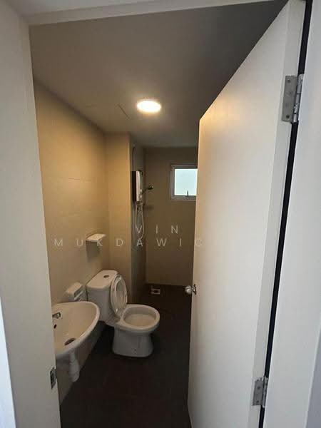 Pangsapuri untuk Disewa di Harmoni @ Eco Majestic - Vin Mukdawichit - Bathroom - PropertyGuru.com.my