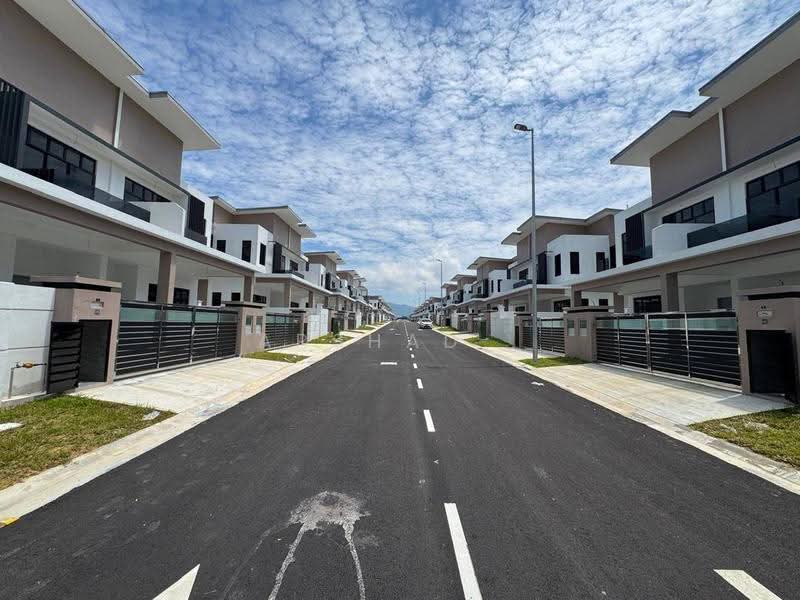 Cluster House for Sale in Taman Pulai Bestari (Skudai) - Arshad . - Exterior - PropertyGuru.com.my