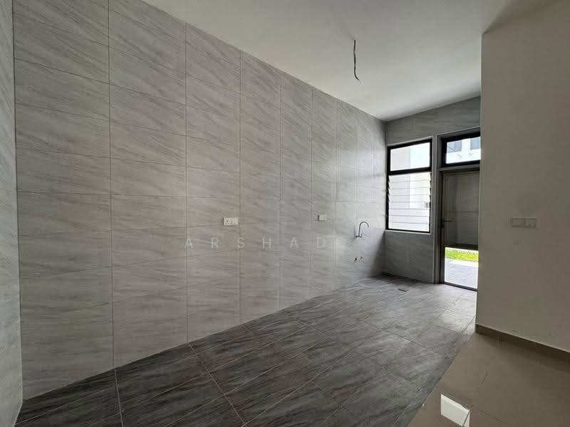 Cluster House for Sale in Taman Pulai Bestari (Skudai) - Arshad . - Kitchen - PropertyGuru.com.my