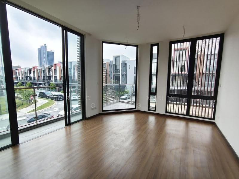 Rumah Teres 3-Tingkat untuk Dijual di Taman Puchong Legenda (Puchong) - Eric Lau Mun Chung - Living Room - PropertyGuru.com.my