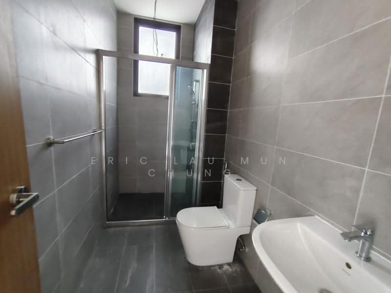 Rumah Teres 3-Tingkat untuk Dijual di Taman Puchong Legenda (Puchong) - Eric Lau Mun Chung - Bathroom - PropertyGuru.com.my