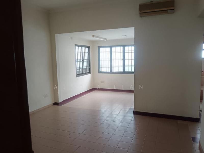 Rumah Teres 2-Tingkat untuk Dijual di Taman Pelangi (Johor Bahru) - Alicia Lian - Living Room - PropertyGuru.com.my