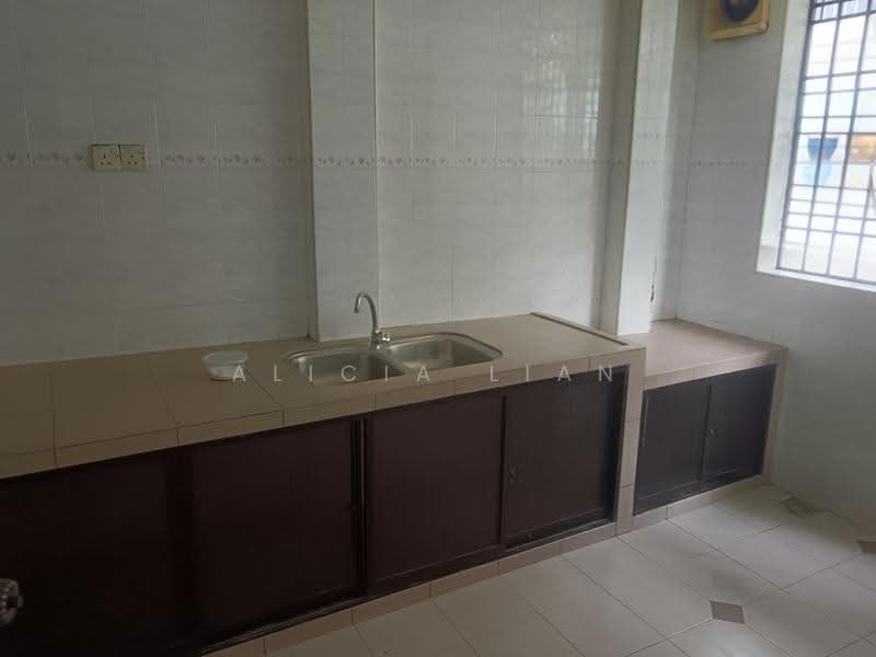 Rumah Teres 2-Tingkat untuk Dijual di Taman Pelangi (Johor Bahru) - Alicia Lian - Kitchen - PropertyGuru.com.my