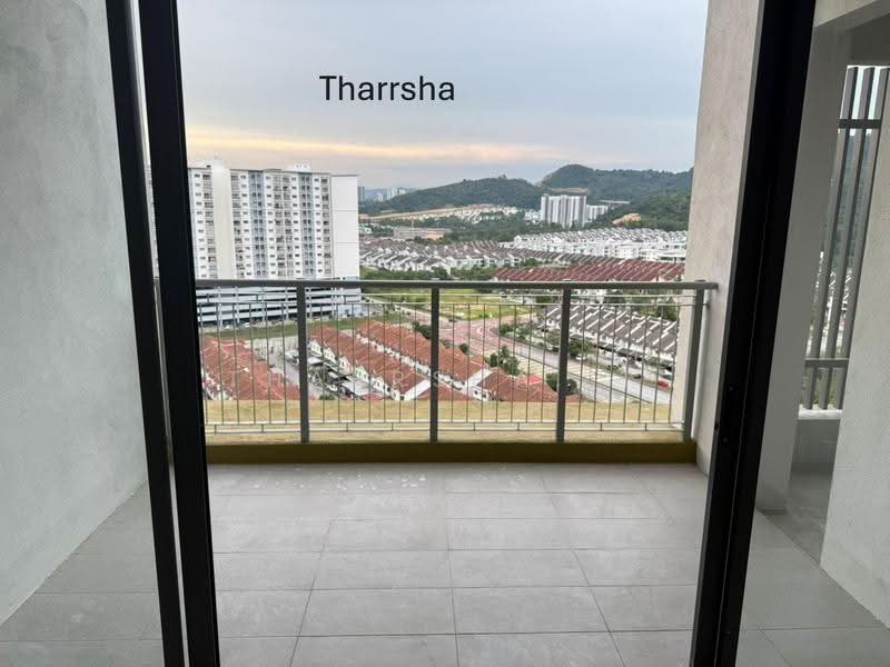 Kondominium untuk Dijual di Topaz Residence - Tharrsha. T - Balcony - PropertyGuru.com.my