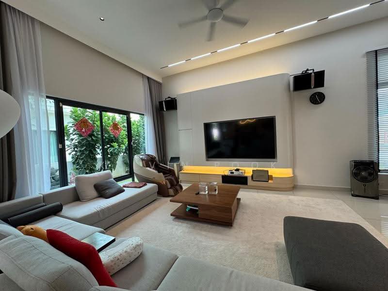 Rumah Berkembar untuk Dijual di D'Island (Puchong) - Kelvin Pook - Living Room - PropertyGuru.com.my