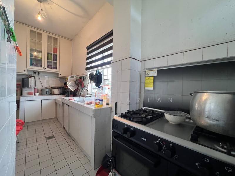 2-storey Terraced House for Sale in Ampang Jaya (Ampang) - Taufiq Azlan - Kitchen - PropertyGuru.com.my