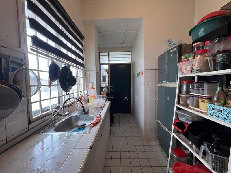 2-storey Terraced House for Sale in Ampang Jaya (Ampang) - Taufiq Azlan - Kitchen - PropertyGuru.com.my
