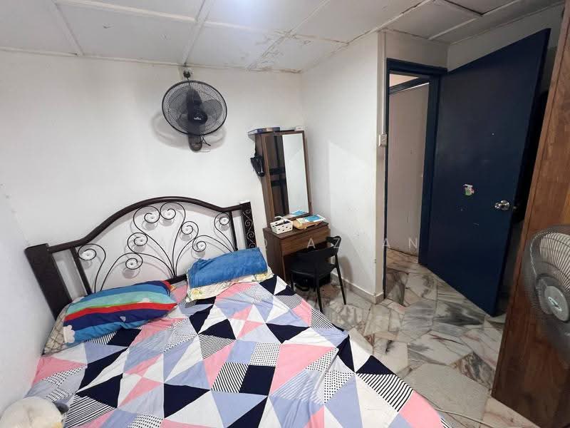 2-storey Terraced House for Sale in Ampang Jaya (Ampang) - Taufiq Azlan - Bedroom - PropertyGuru.com.my