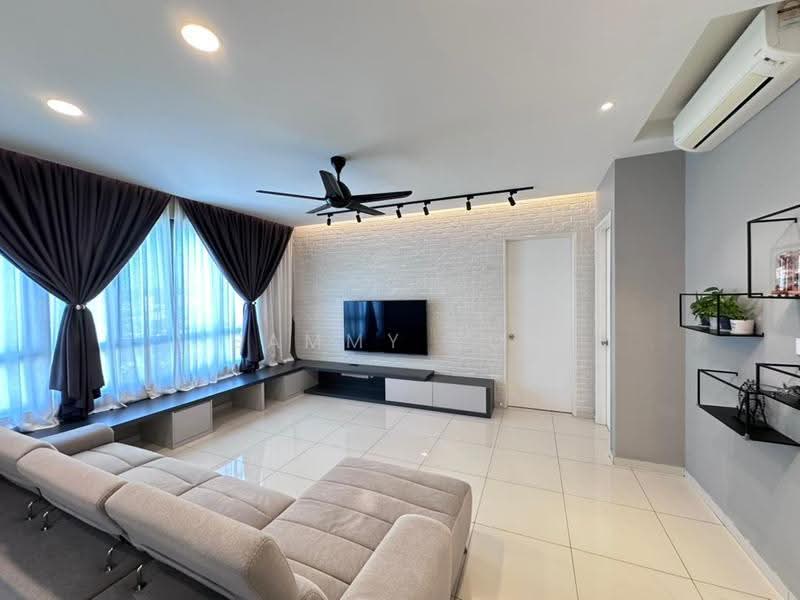 Kondominium untuk Disewa di Infiniti 3 Residences - Sammy Kok - Living Room - PropertyGuru.com.my