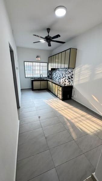 1-storey Terraced House for Sale in Kota Masai (Pasir Gudang) - Elena Lim - Kitchen - PropertyGuru.com.my
