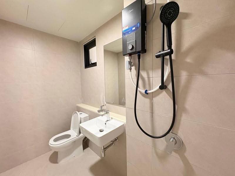Service Residence for Rent at Melawati : Park One - Aiman Allam - Bathroom - PropertyGuru.com.my