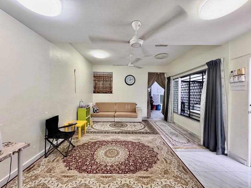 2-storey Terraced House for Sale in Putra Heights (Subang Jaya) - Ewat Khairul - Living Room - PropertyGuru.com.my