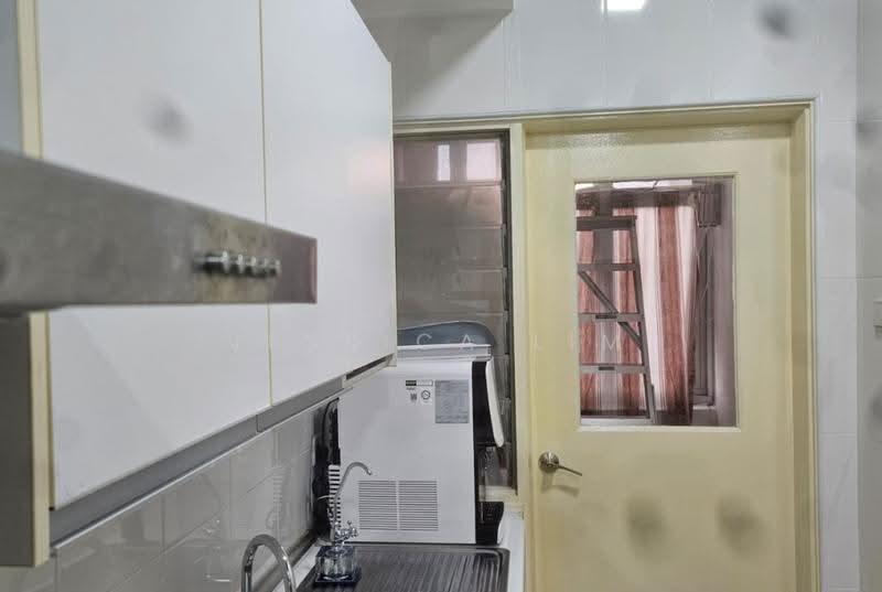 Service Residence for Rent at Solaris Dutamas - Jessica Lim - Kitchen - PropertyGuru.com.my