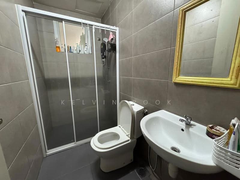 Condominium for Sale at Mutiara Ville - Kelvin Pook - Bathroom - PropertyGuru.com.my