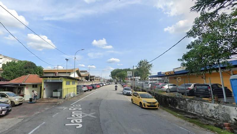 Warehouse for Rent in Petaling Jaya (Selangor) - Ng Moon Tsing - Exterior - PropertyGuru.com.my