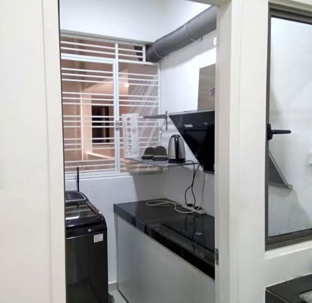 Service Residence for Rent at Seasons Garden Residences - Jessica Lim - Kitchen - PropertyGuru.com.my