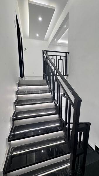Rumah Teres 2-Tingkat untuk Dijual di Taman Bukit Kempas (Tampoi) - MUHAMAD AZRI - PropertyGuru.com.my