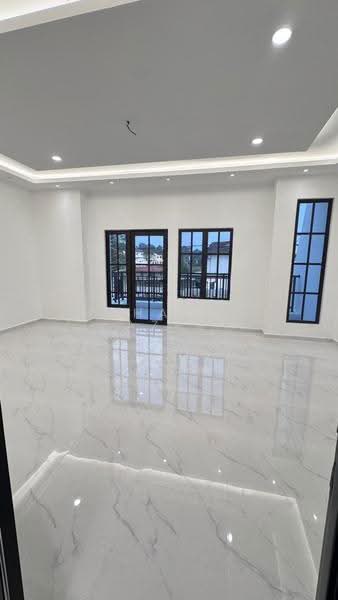 Rumah Teres 2-Tingkat untuk Dijual di Taman Bukit Kempas (Tampoi) - MUHAMAD AZRI - PropertyGuru.com.my