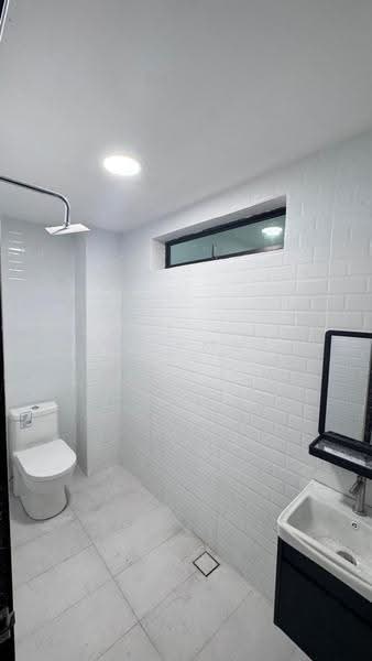 Rumah Teres 2-Tingkat untuk Dijual di Taman Bukit Kempas (Tampoi) - MUHAMAD AZRI - PropertyGuru.com.my