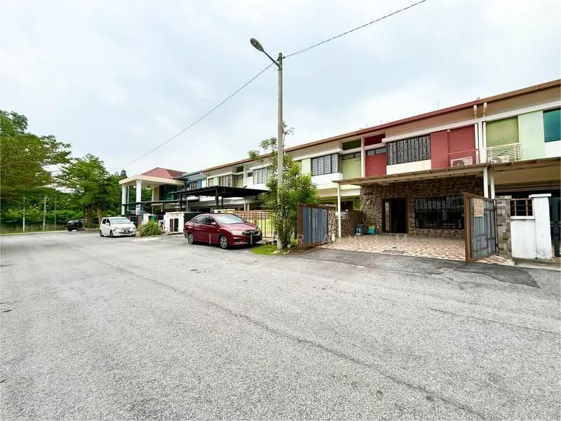 2-storey Terraced House for Sale in Bandar Teknologi Kajang (Kajang) - Azli Ibrahim - Exterior - PropertyGuru.com.my
