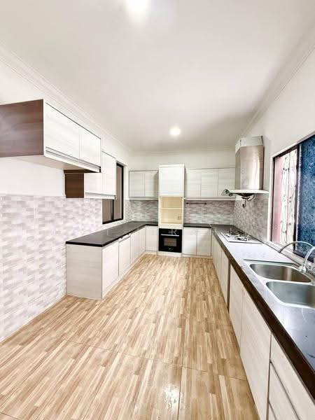 2-storey Terraced House for Sale in Bandar Teknologi Kajang (Kajang) - Azli Ibrahim - Kitchen - PropertyGuru.com.my