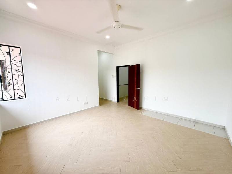 2-storey Terraced House for Sale in Bandar Teknologi Kajang (Kajang) - Azli Ibrahim - Interior - PropertyGuru.com.my