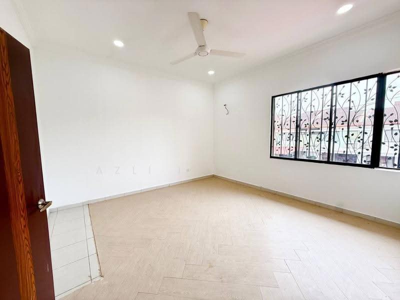 2-storey Terraced House for Sale in Bandar Teknologi Kajang (Kajang) - Azli Ibrahim - Interior - PropertyGuru.com.my