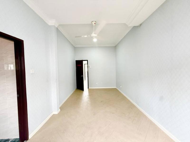 2-storey Terraced House for Sale in Bandar Teknologi Kajang (Kajang) - Azli Ibrahim - Interior - PropertyGuru.com.my