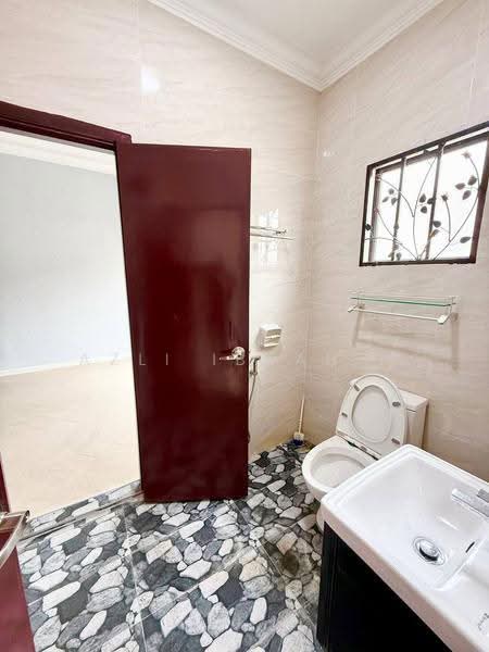2-storey Terraced House for Sale in Bandar Teknologi Kajang (Kajang) - Azli Ibrahim - Bathroom - PropertyGuru.com.my