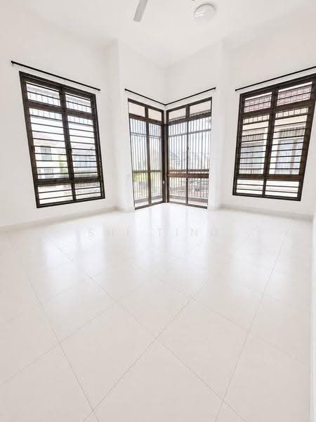 Rumah Kluster untuk Dijual di Setia Tropika (Johor Bahru) - Shi Ting - PropertyGuru.com.my