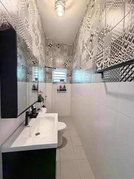 Semi-Detached House for Sale in Klang (Selangor) - Fasha Atyra - Bathroom - PropertyGuru.com.my