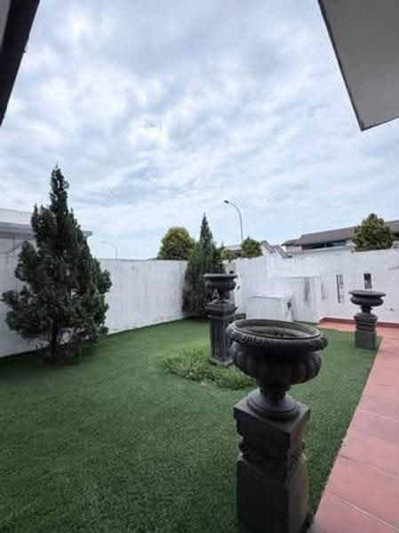 Semi-Detached House for Sale in Klang (Selangor) - Fasha Atyra - Garden - PropertyGuru.com.my