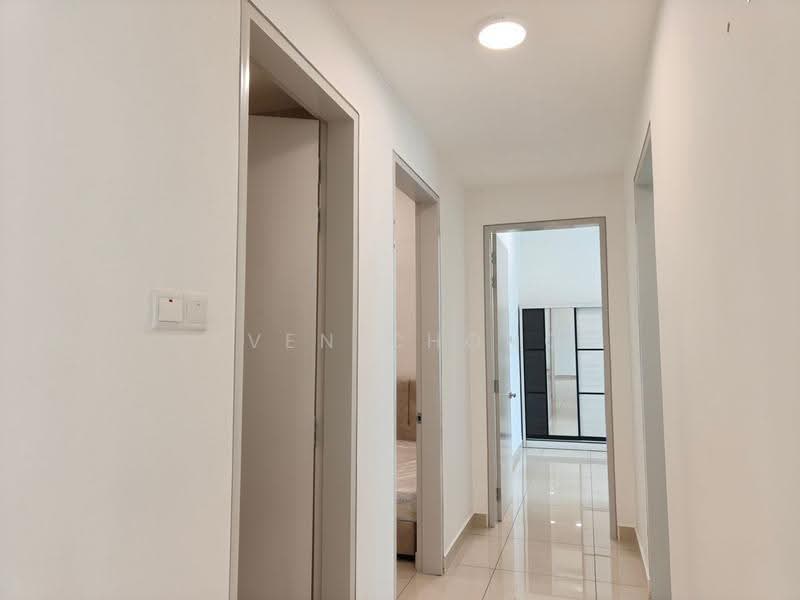 Shop / Office for Sale in Bandar Sungai Long (Selangor) - Even Chong - Corridor - PropertyGuru.com.my