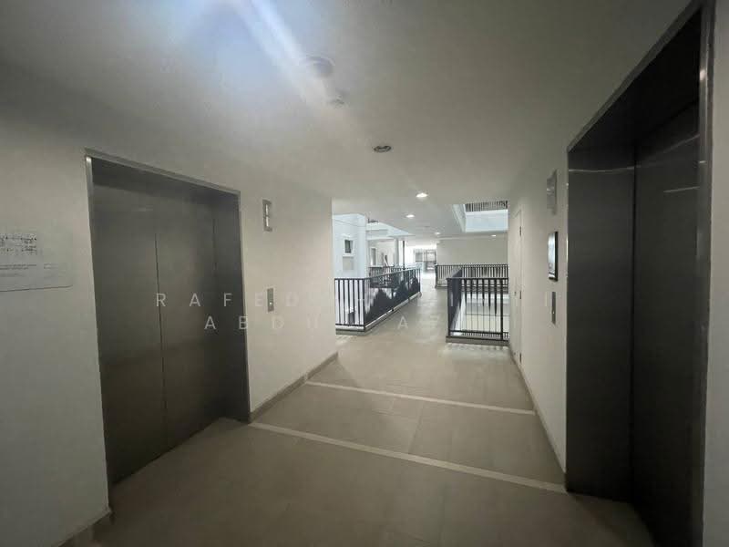 Kediaman Servis untuk Dijual di Radia Residences - Rafedah Binti Abdul Aziz - Corridor - PropertyGuru.com.my