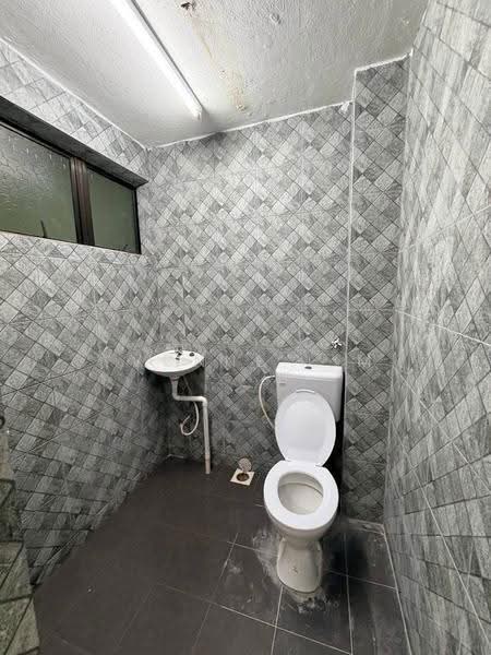 2-storey Terraced House for Sale in Taman Muhibbah (Kulai) - Yvonne Lim - Bathroom - PropertyGuru.com.my