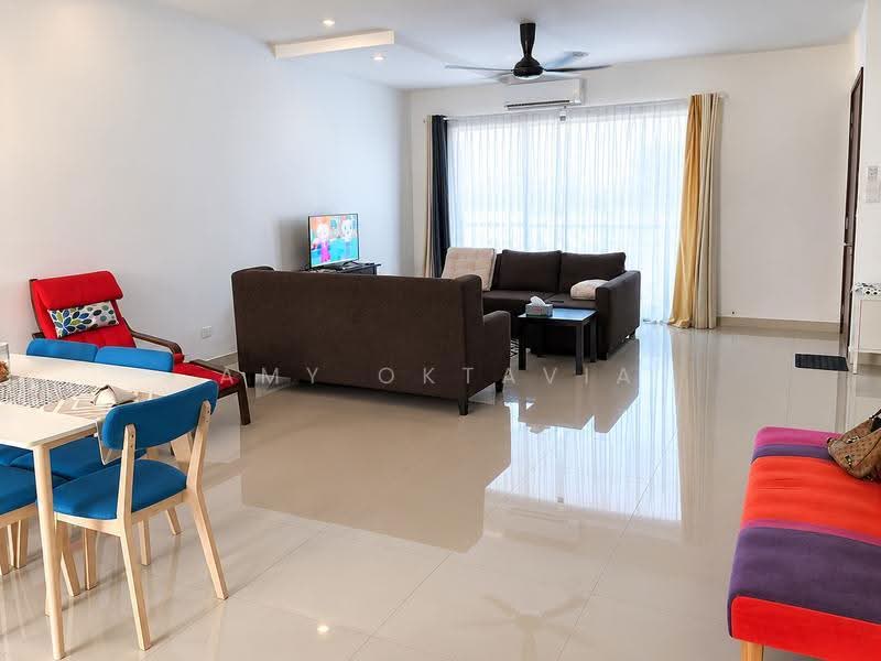 Rumah Teres 2-Tingkat untuk Dijual di Ceria Residence (Cyberjaya) - Amy Oktavia - Living Room - PropertyGuru.com.my