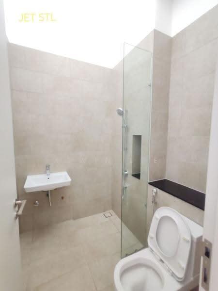 Semi-Detached House for Sale in Setia Eco Park (Setia Alam) - Alwin Lee - Bathroom - PropertyGuru.com.my