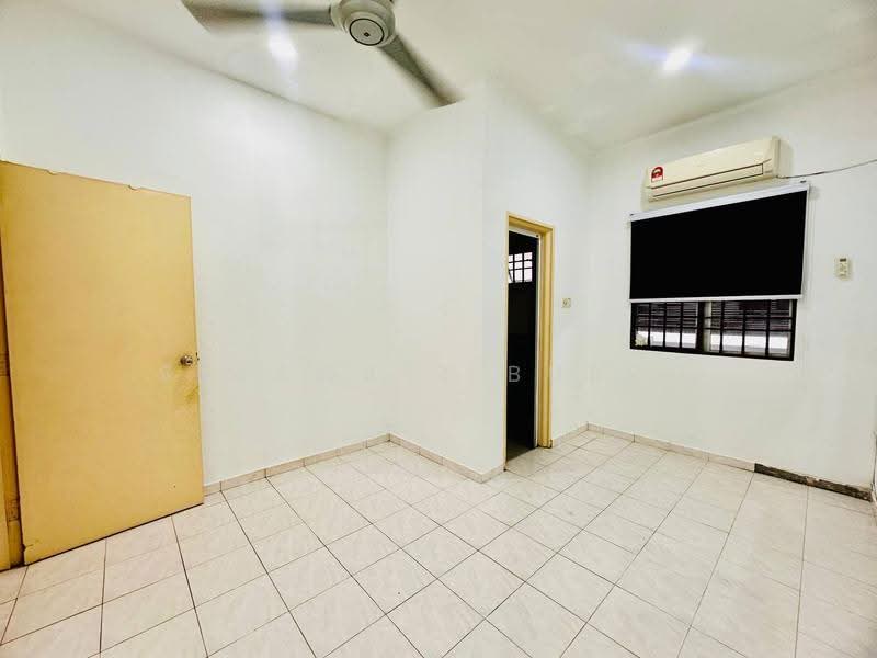 Rumah Teres 2-Tingkat untuk Dijual di Seksyen 7 (Shah Alam) - Salawati Busro - Interior - PropertyGuru.com.my