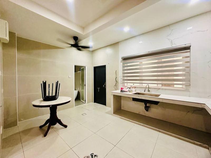 Rumah Teres 2-Tingkat untuk Dijual di Seksyen 7 (Shah Alam) - Salawati Busro - Kitchen - PropertyGuru.com.my