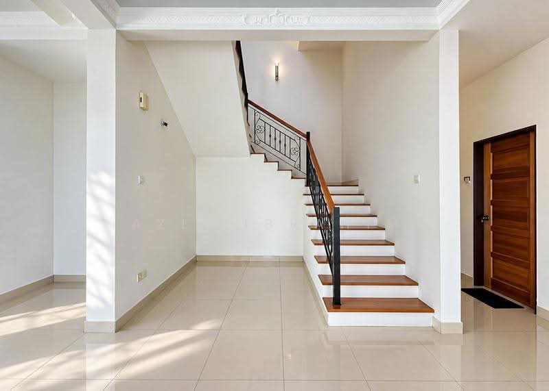 Rumah Berkembar untuk Dijual di Kampung Sungai Ramal Dalam (Bangi) - Azli Ibrahim - Entrance - PropertyGuru.com.my