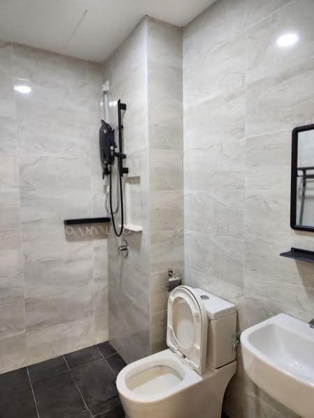 Kondominium untuk Disewa di SKS Pavillion Residences - Chloe Ying - Bathroom - PropertyGuru.com.my