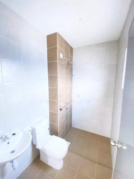 2-storey Terraced House for Sale in Semenyih (Selangor) - Hawa Ibrahim - Bathroom - PropertyGuru.com.my