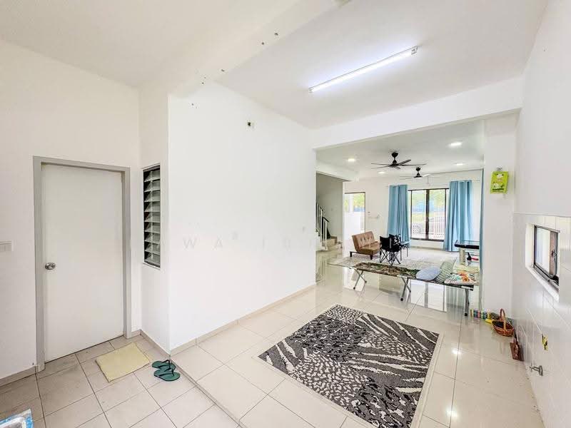 2-storey Terraced House for Sale in Semenyih (Selangor) - Hawa Ibrahim - Living Room - PropertyGuru.com.my