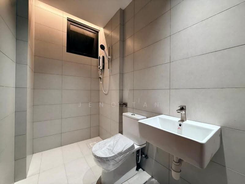 Service Residence for Sale at Docklands Residence - Jeno Tan - Bathroom - PropertyGuru.com.my