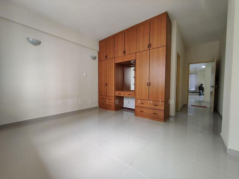 Condominium for Sale at Gurney Heights - Azli Ibrahim - Corridor - PropertyGuru.com.my